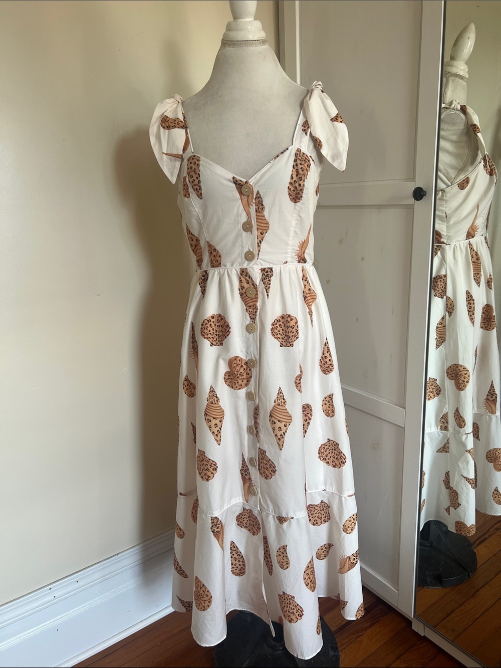 NWT FARM Rio Leopard Sea Shell Summer Vacation Midi Dress White Cotton Size M